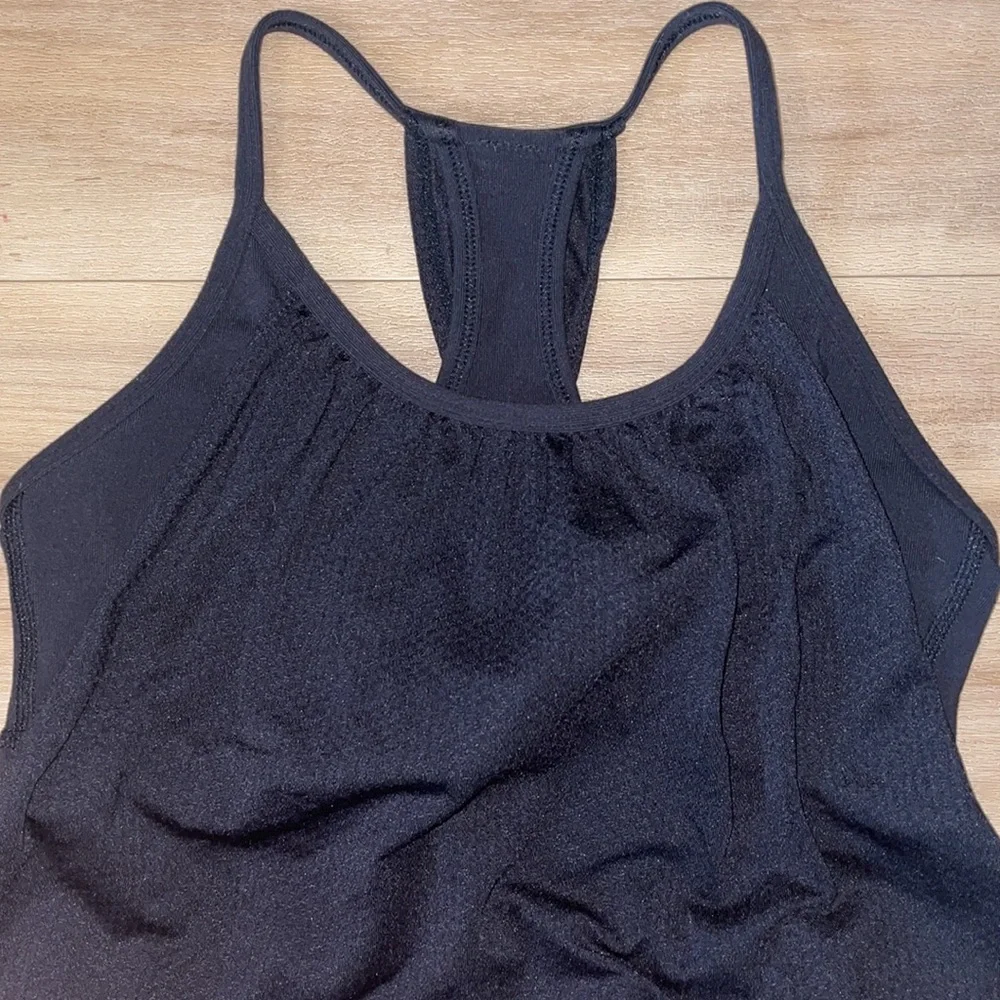 Lululemon no limits black tank top - Picture 4 of 10